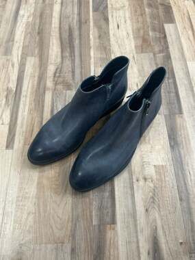 Vaneli Leather Ankle Boots Size 9.5 M Navy Side Zip Booties